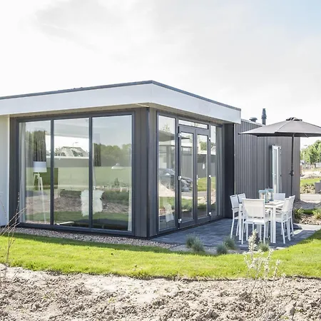 Chalet Comfortable 4 5km From Rockanje